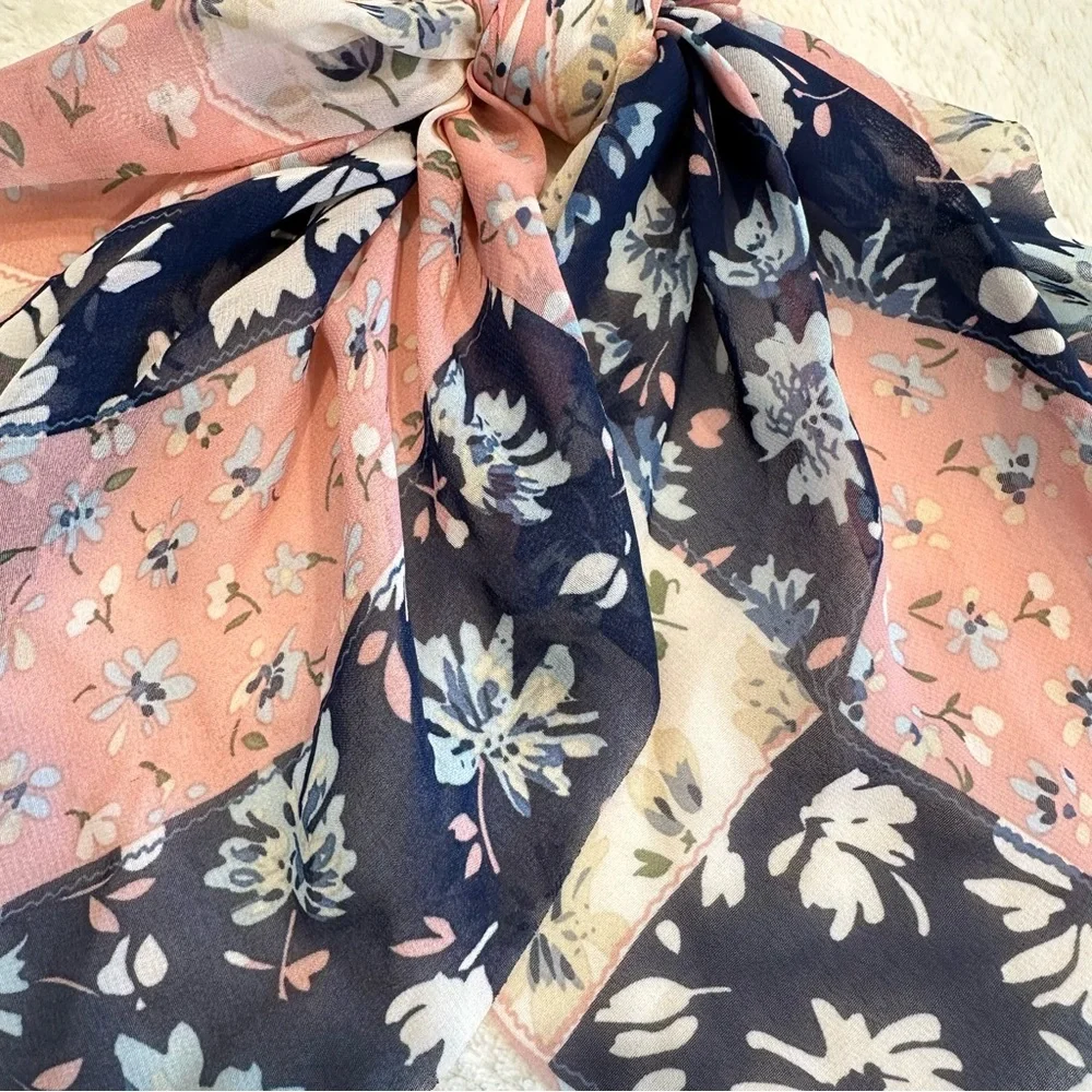 NWT Marta Scrunchie Bow Blue and Pink Floral Hair Tie
